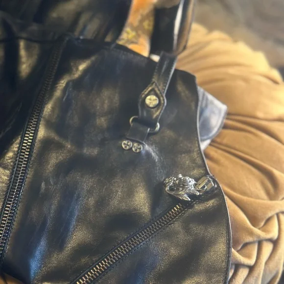 🔥🔥These boots are freaking awesome over the knee made in Italy